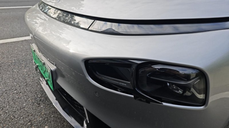 С������P7i 550Pro NGP���ܵ���׷β�¹�